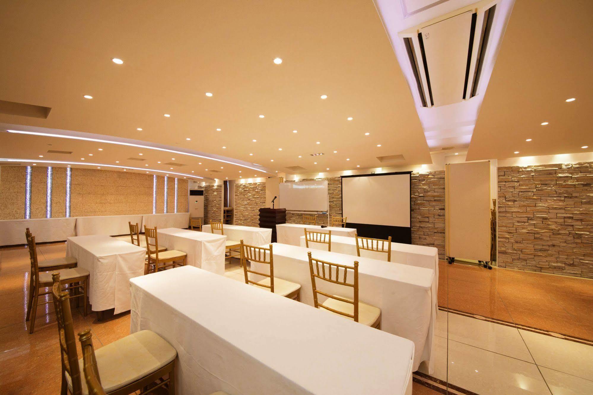Mito Hotel Season מראה חיצוני תמונה