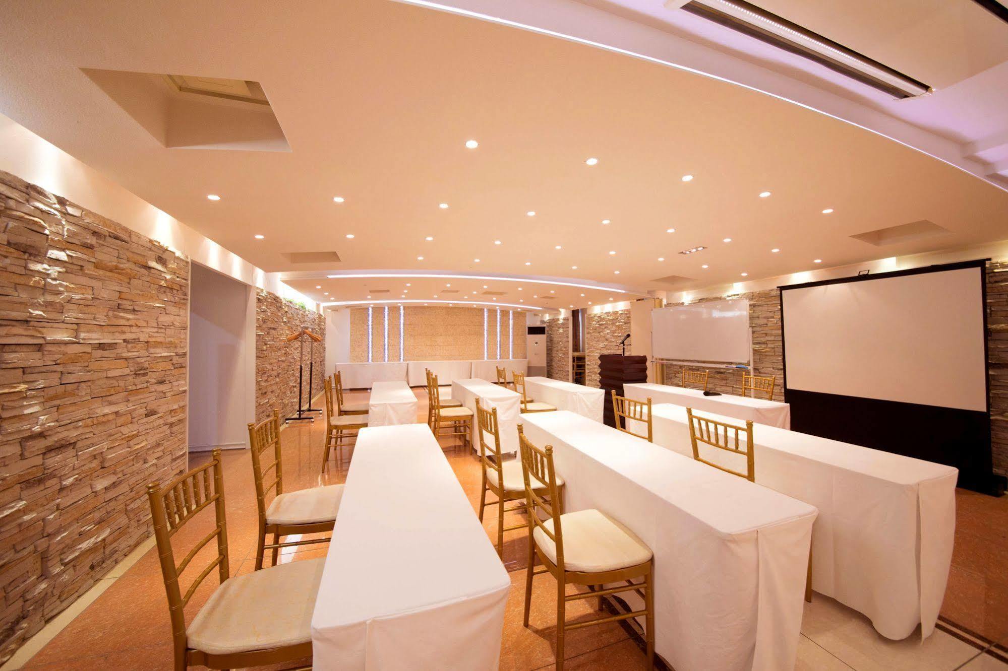 Mito Hotel Season מראה חיצוני תמונה